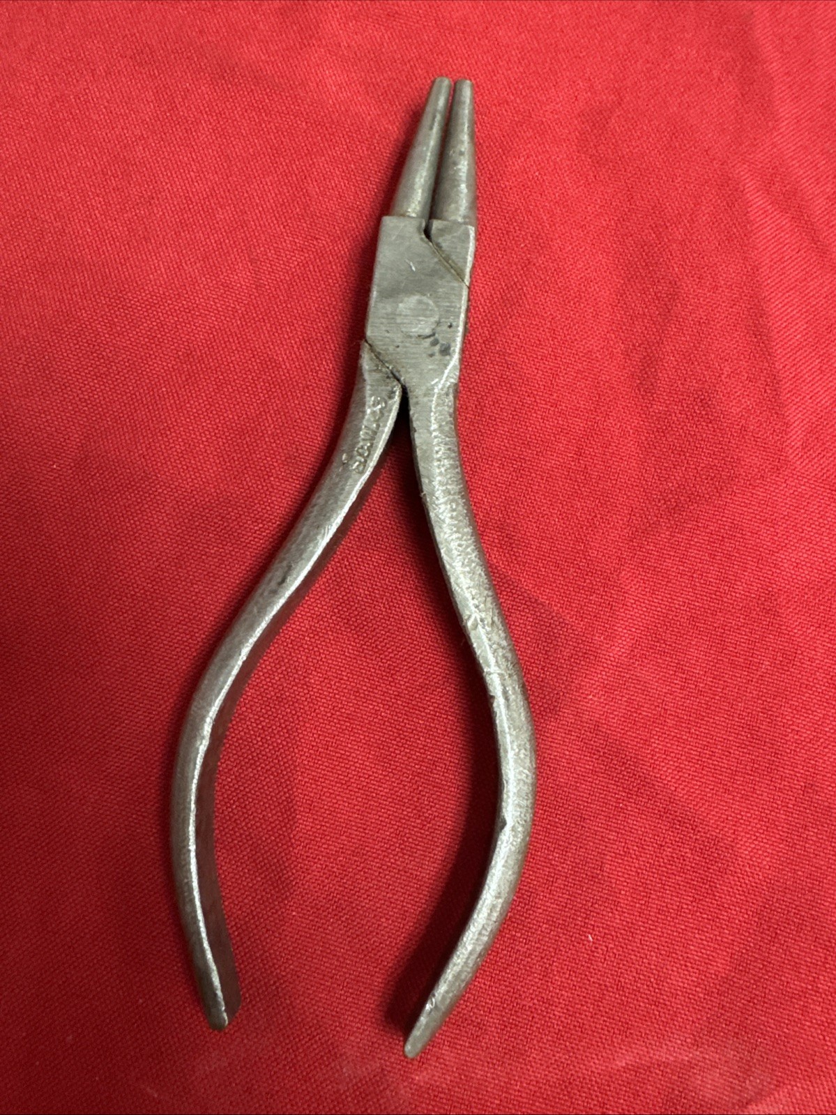WW2 Military S.C. Williams Company Dated 1943 Round Nose 6 Inch Pliers C985