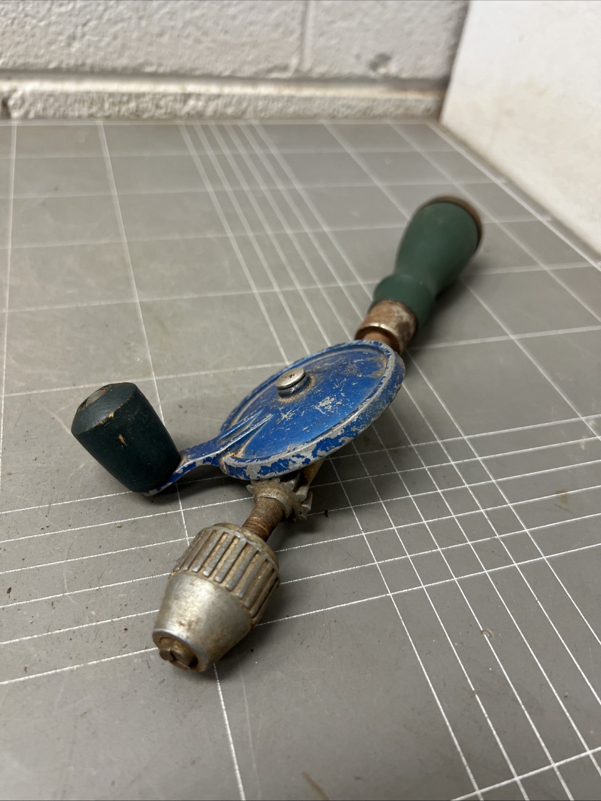 VINTAGE TOOL TOOLS HAND DRILL MANCAVE WORKSHOP RETRO ART