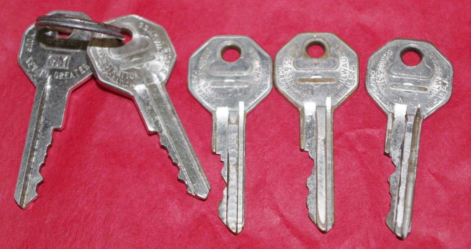 5 Vintage GM Briggs & Stratton Knock Out Key, Milwaukee, No Number-Auto Key