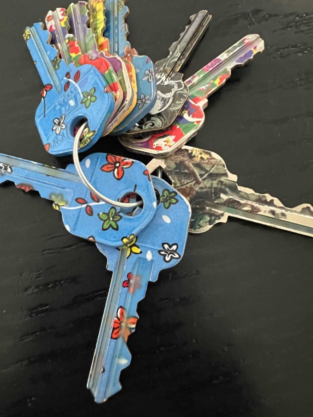 Lot of 10 Patterned Color Keys~Scull, Flowers, TieDye, House, Car, Lock, Crafts!