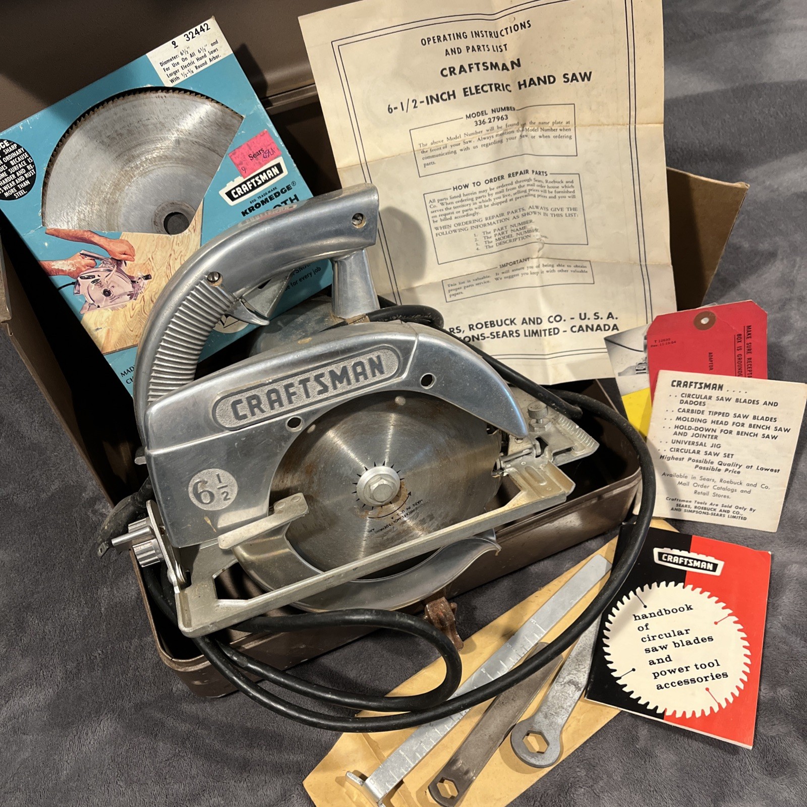 Vtg SEARS Craftsman 6 1/2 Electric Hand Saw #336.27963 w/Case & Blades 1960’S