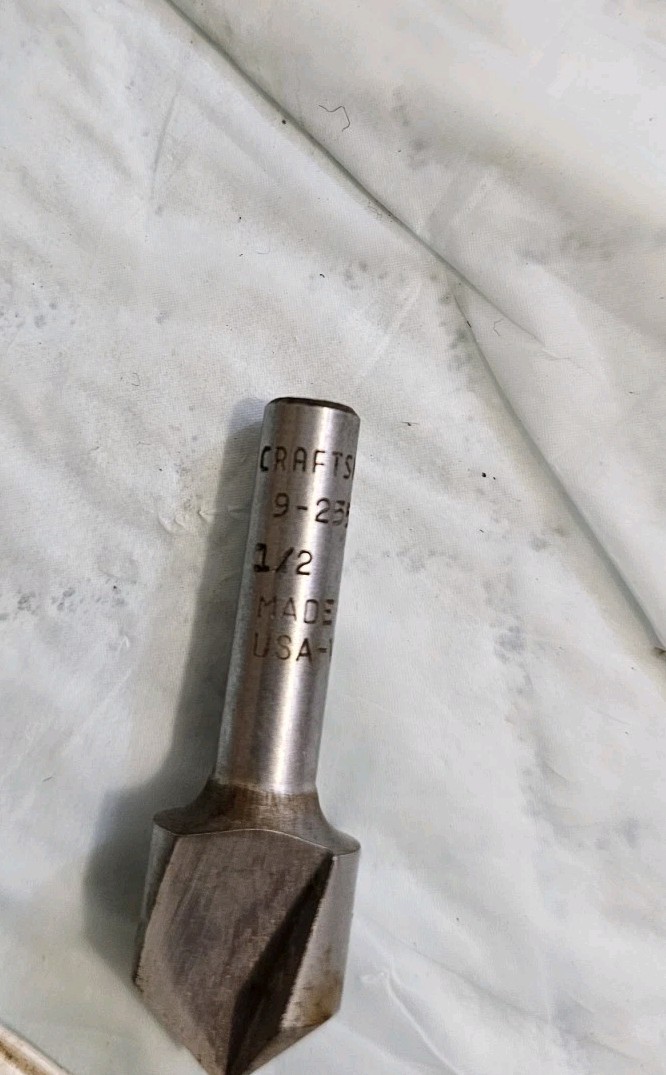 SEARS CRAFTSMAN No 9-2557 HIGH SPEED STEEL ROUTER BIT 1/2″ V-GROOVE & CHAMFERING