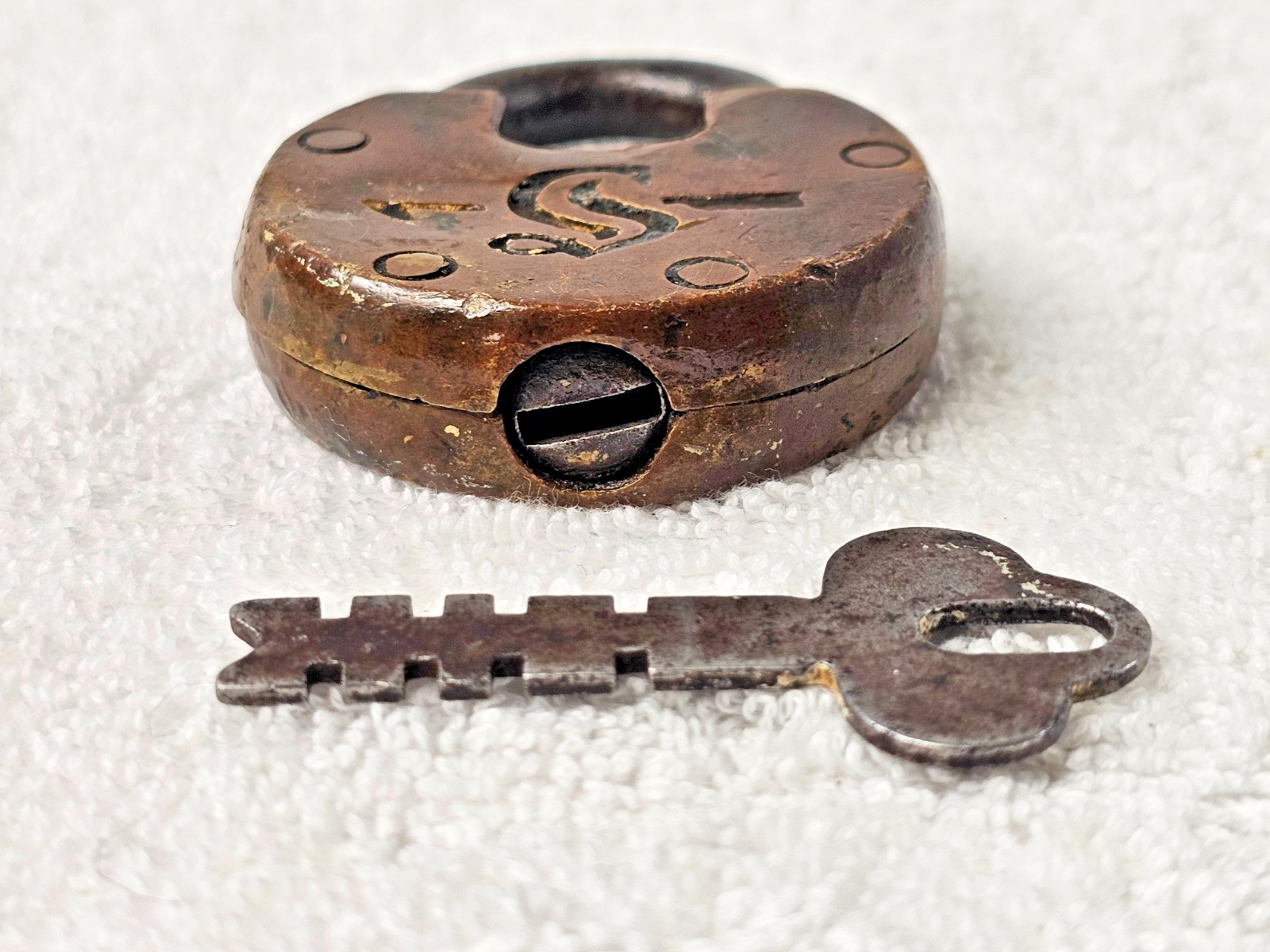 Antique Simmons Hardware Co Brass Pancake Padlock Lock Working Key Arrow S Logo