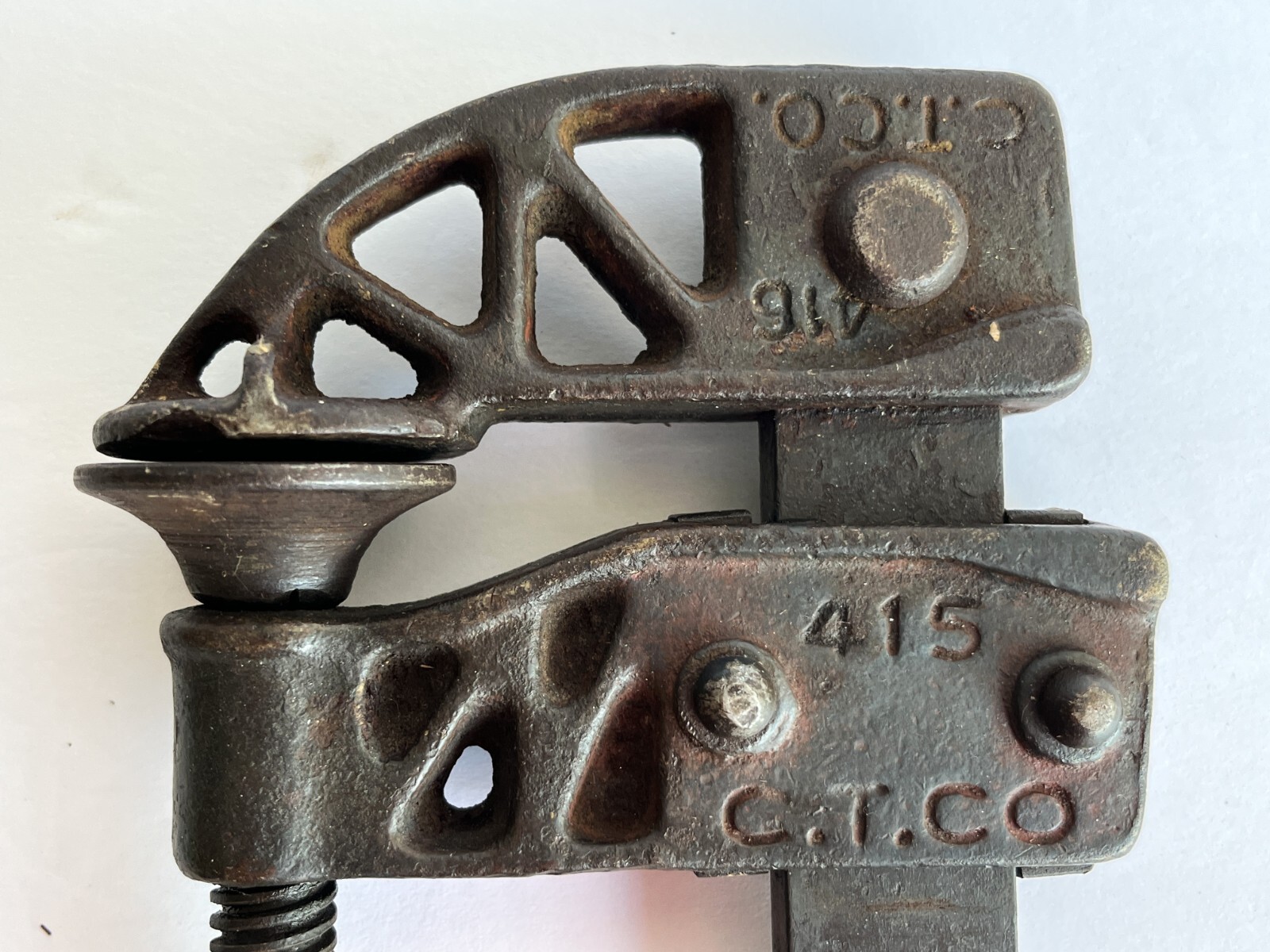 ANTIQUE C.T. CO. (CINCINNATI TOOL CO.) 16” CLAMP #415/416, PATENT #1639561