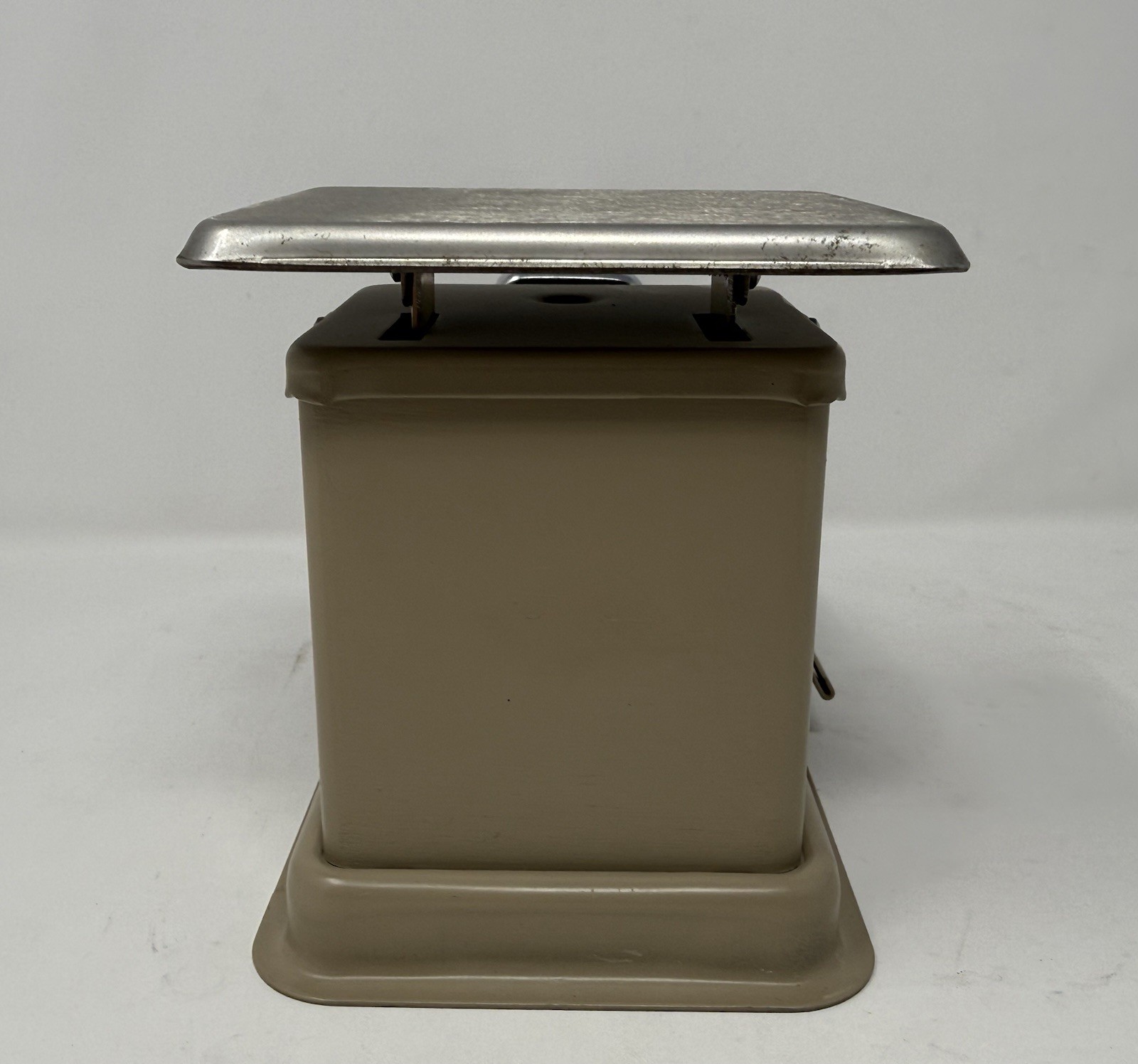 Vintage Pelouze 1985 Balance Beam Postal Scale 1-16oz. Model PAA-1