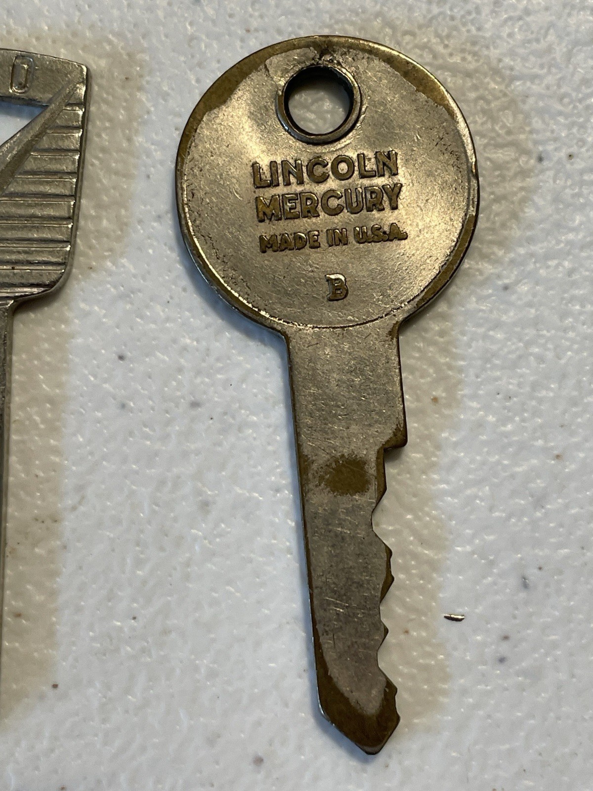 Vintage Lot Of 4 1960’s 1970’s Ford and Lincoln Mercury Car Keys