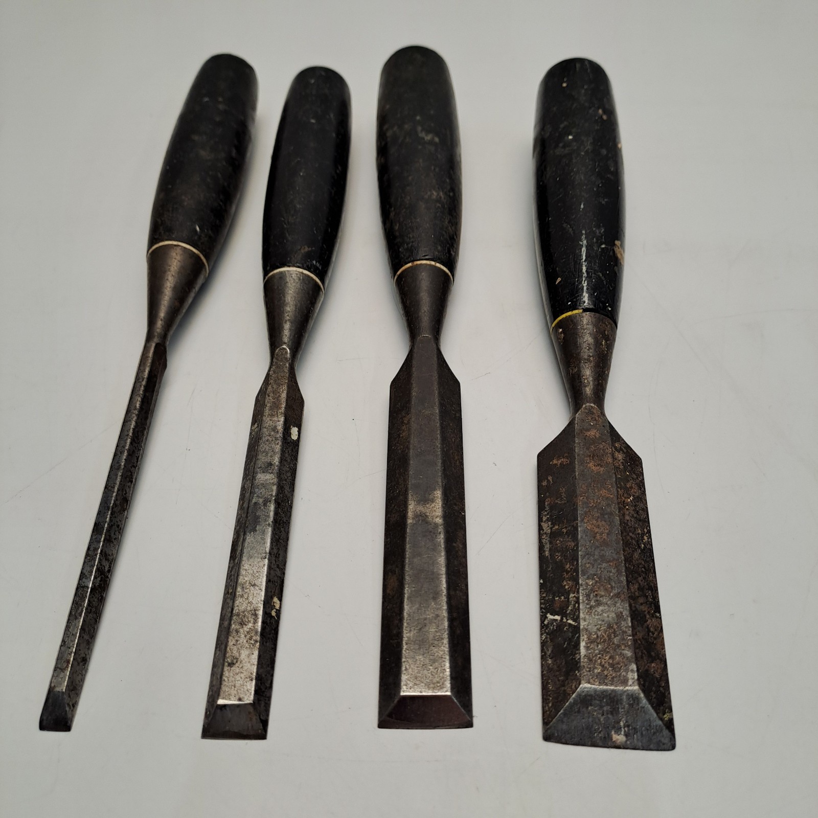 Vintage Stanley Woodworking Chisel Set – Set Of 4 Black Handle Traditional