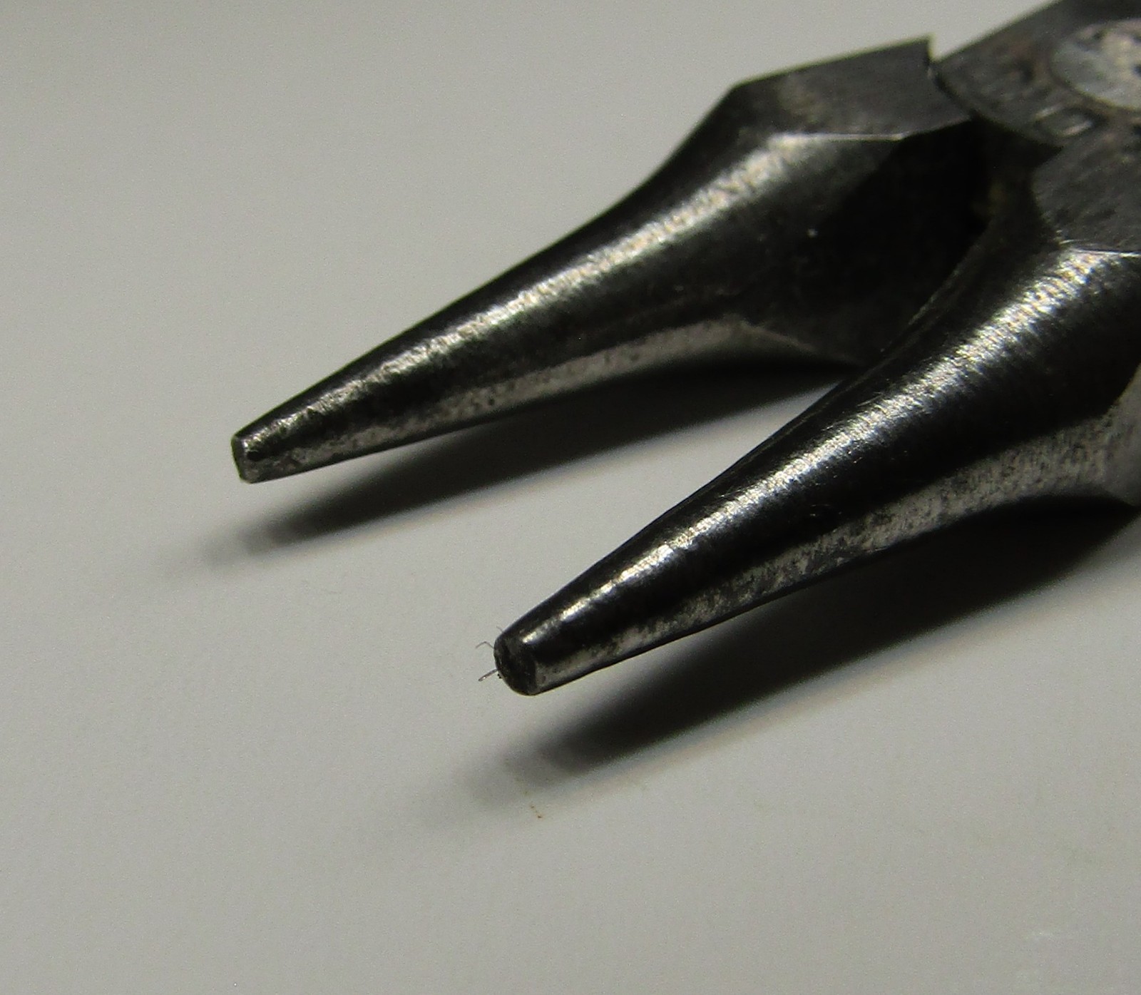 Vintage 4 1/2″ *Proto* Round Nose Pliers 283 – Made in U.S.A.