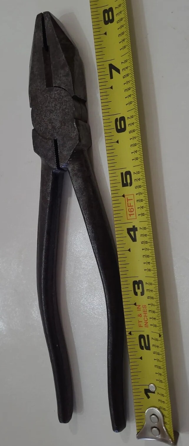 Servess Lineman Pliers Drop Forge Japan Made Vintage Old Hand Tool Rusty Tool 8″