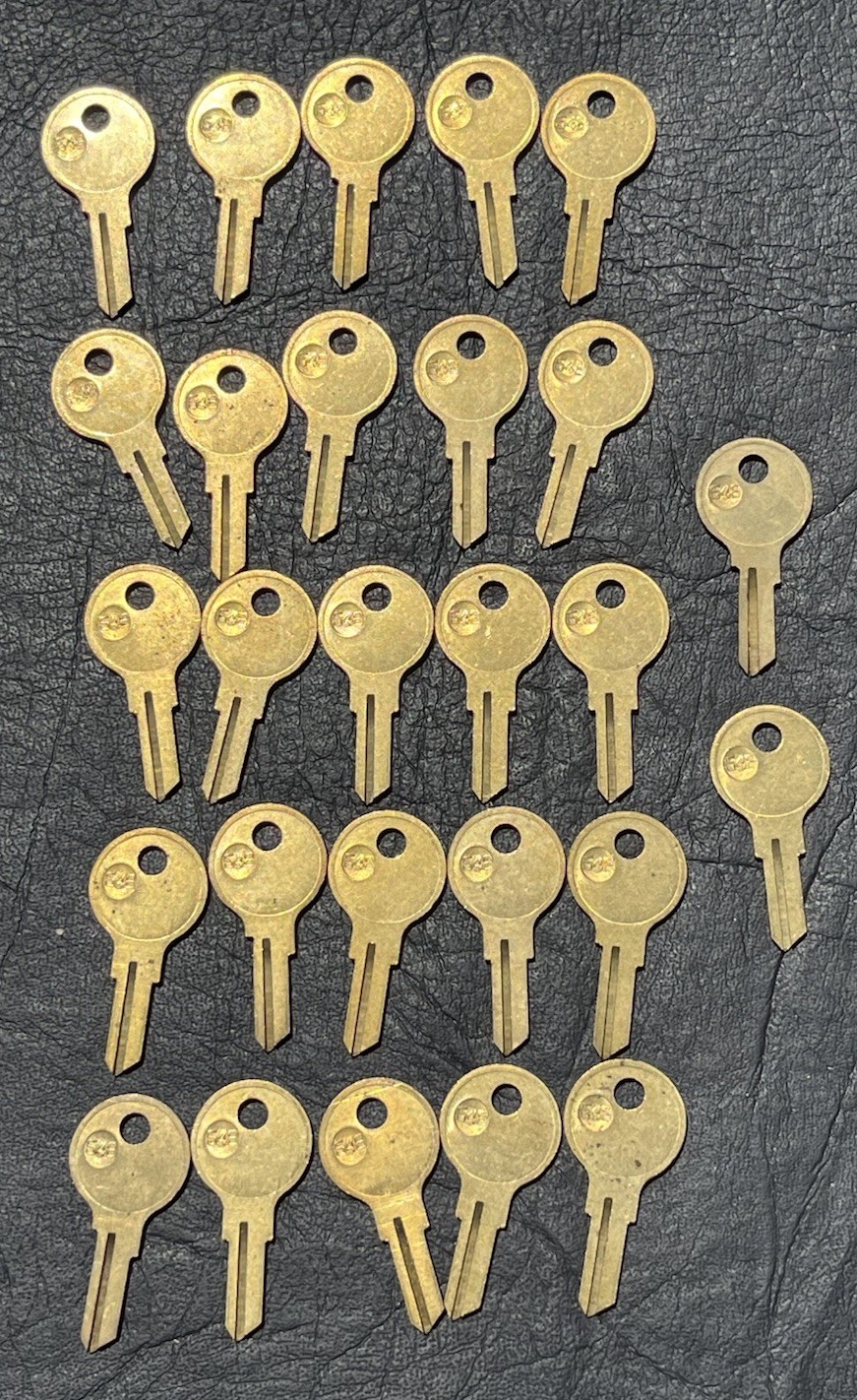 Key Blank 54B L1054B IN8 L54B Lot of 27 Pieces Uncut for Office Furniture Locks
