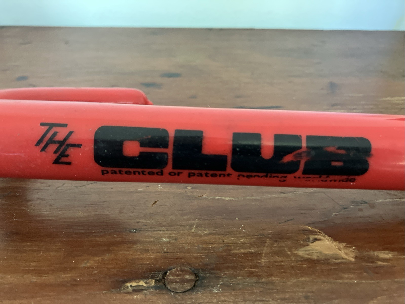 The Club Original OEM Steering Wheel Lock Anti Theft Device Lock 2 Keys Red