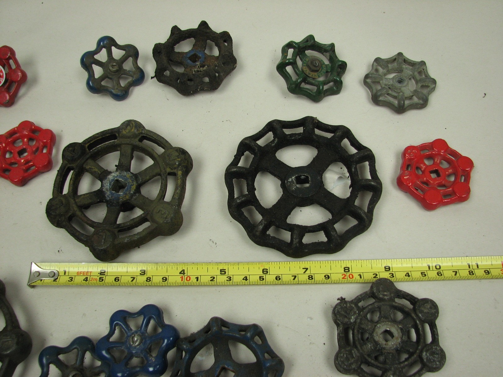 30 Vintage Cast Iron, Brass & Metal Steam Valve Handles Steampunk Art Lot-A