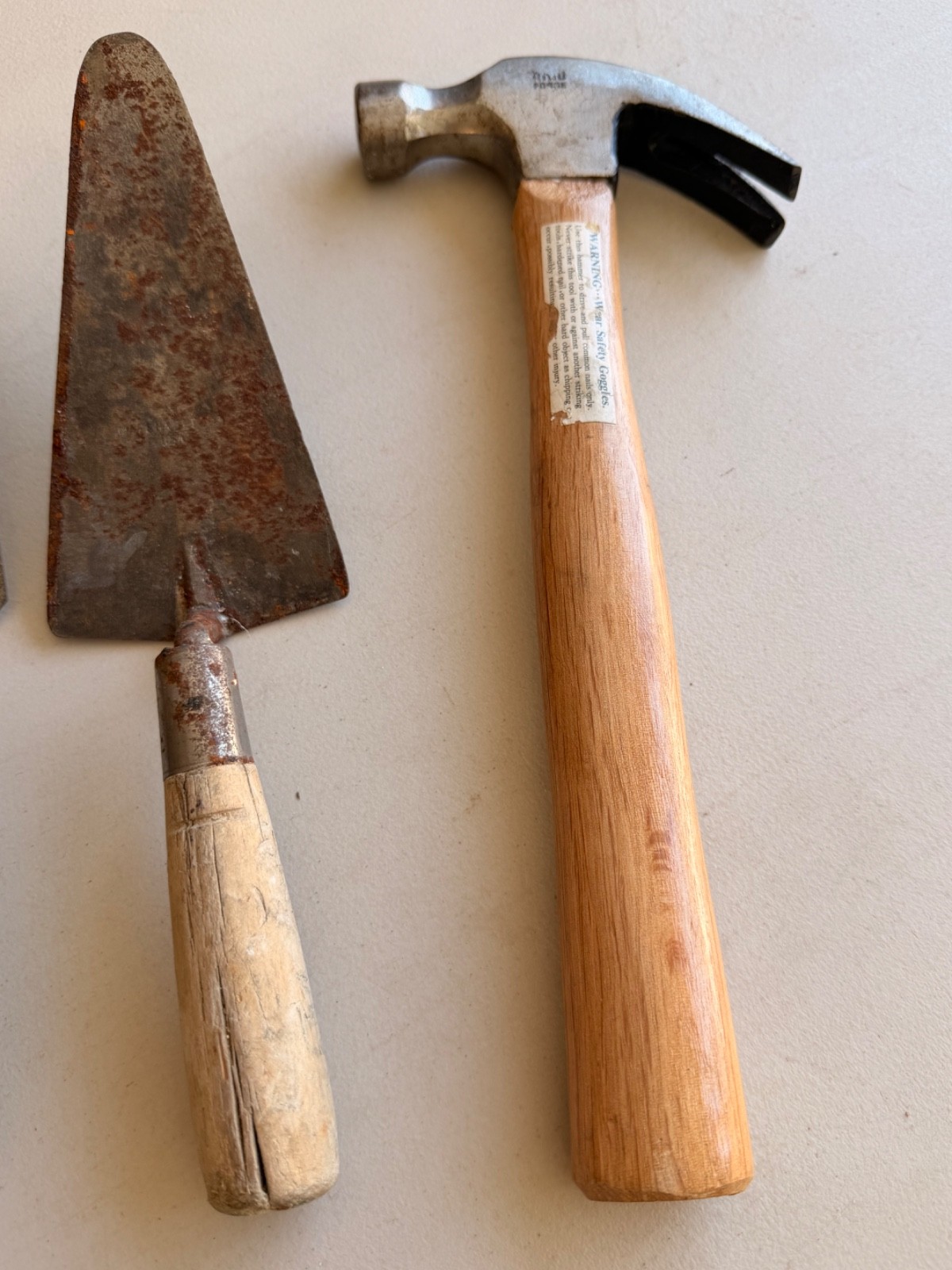 Lot of 6 mixed tool – vintage wood handle, rubber handle & leather holder