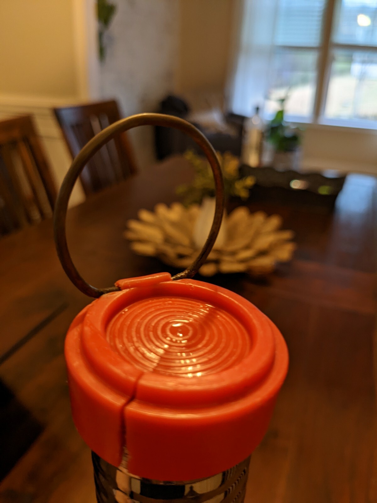 VINTAGE 15″ HIGH BALLOON RED/SILVER FLASHLIGHT