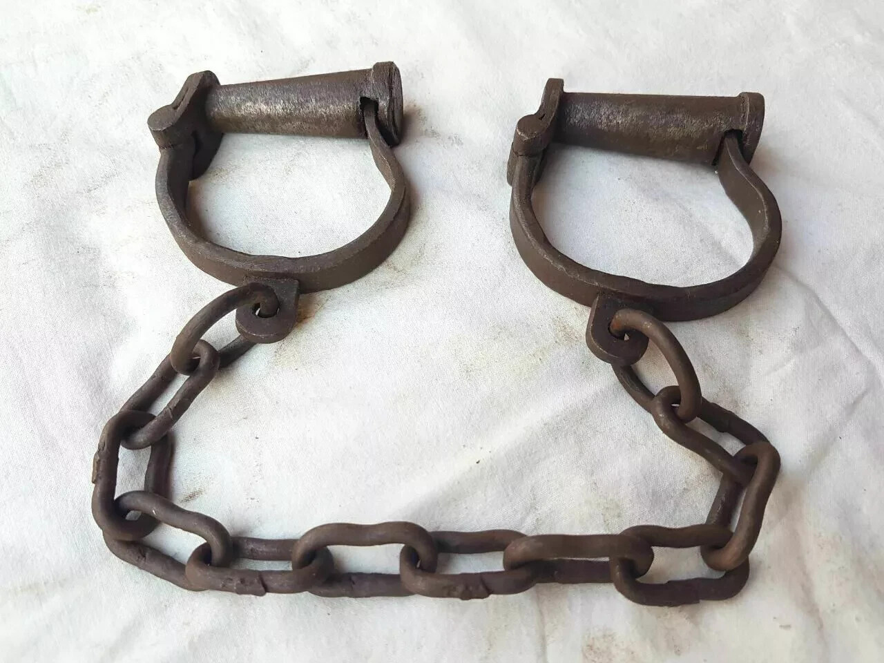 Handcrafted Heavy Chain Leg Cuffs Lock Key Handcuff Vintage Antique 21”