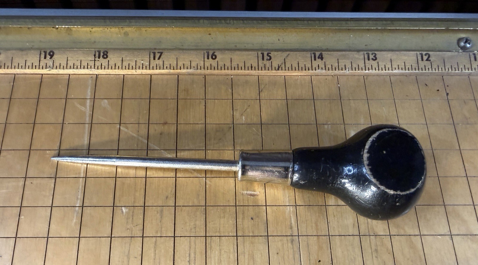 Vintage Stanley No. 69-122 Scratch Awl Black Wood Handle Made in USA Tool