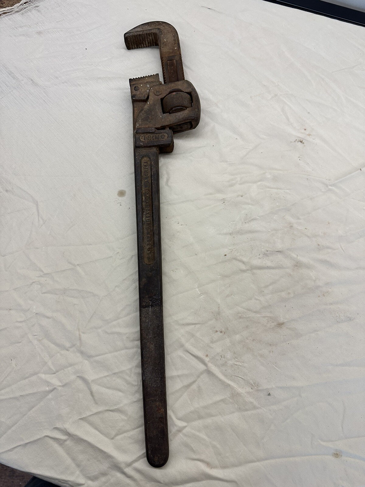 Antique Trimo Pipe Wrench Size 24 Trimont MFG CO Roxbury Mass ~ Spring Jaws
