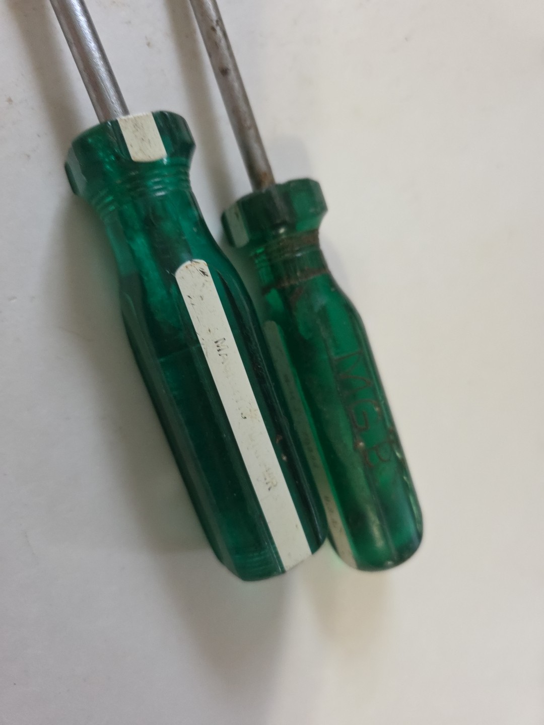 Vintage S-K Hand Tools 70086 Green and White Slotted Flat Tip Screwdriver USA