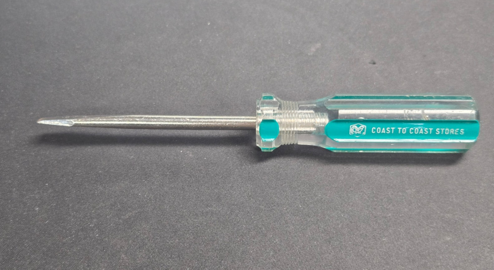 Vintage Coast To Coast Stores #300-9834 Flat Head Screwdriver, 1/4×4, USA