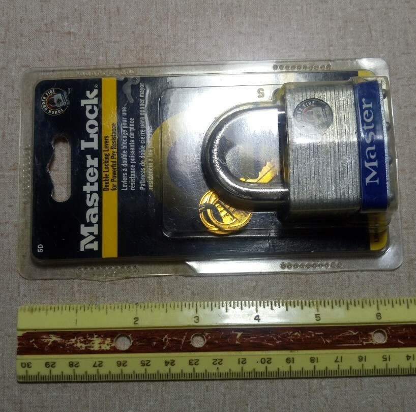 Vintage 1998 5D Master Lock 2 Key Double Locking Levers Pry Resistance Padlock