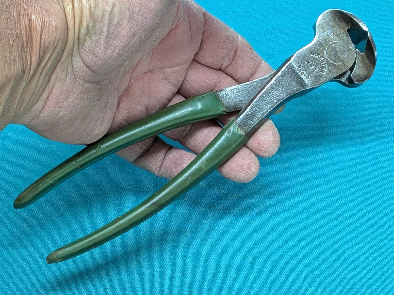 Vintage Kraeuter USA 3850-8″ Carpenters’ End Cutting Nippers Pliers Vinyl Grips