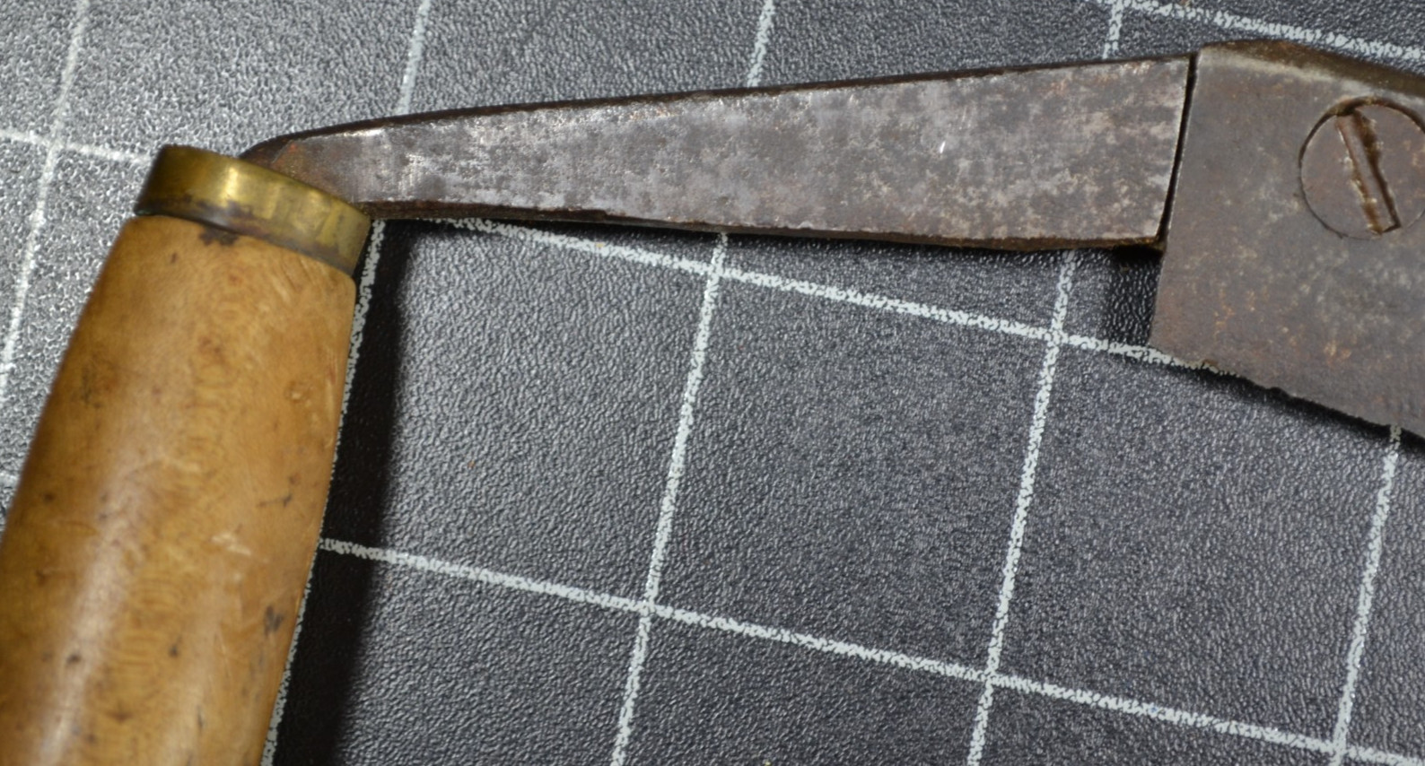 Wm BRADY & SON – MT JOY, PA – MARCH 5, 1872 PATENTED DRAW KNIFE – 9″ EDGE – RARE