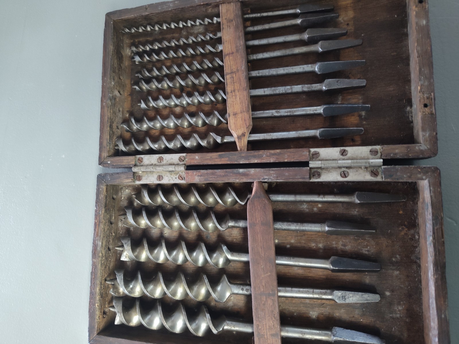 Vintage 13 PC RUSSELL JENNINGS & AUGER BIT SET In WOODEN BOX w/ BrACES