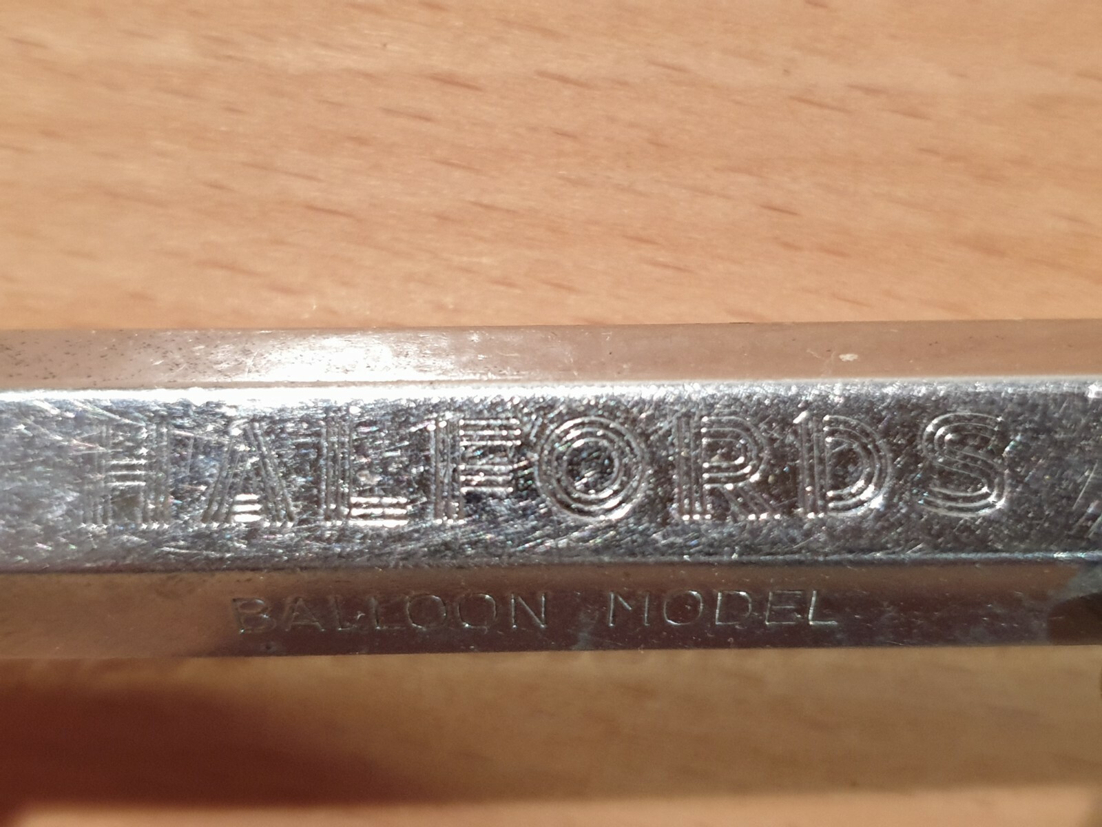 Vintage Halfords balloon model tyre gauge 110mm classic car