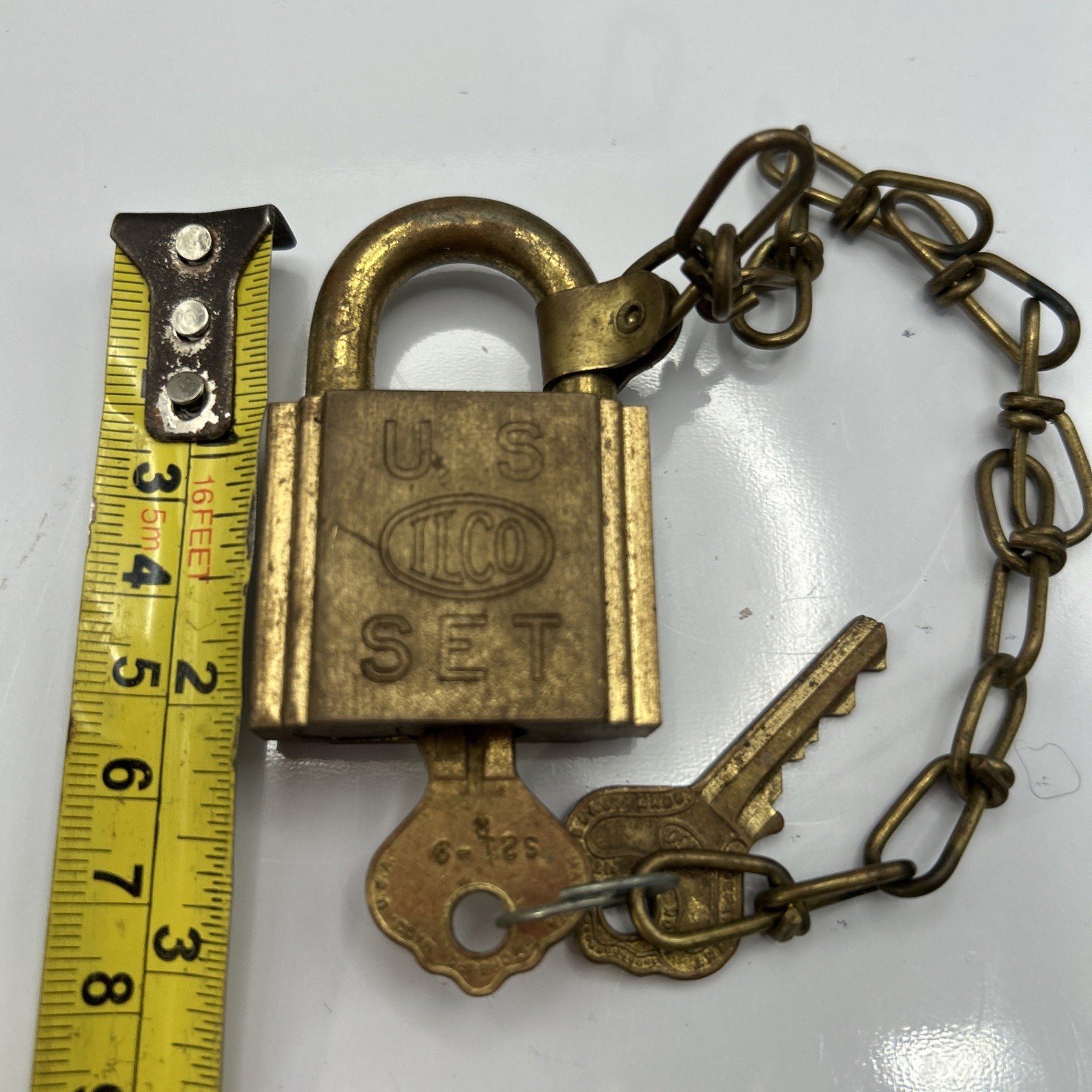 Us ILCO Set Brass? Lock Set W Keys 521-7 R Chain Latches