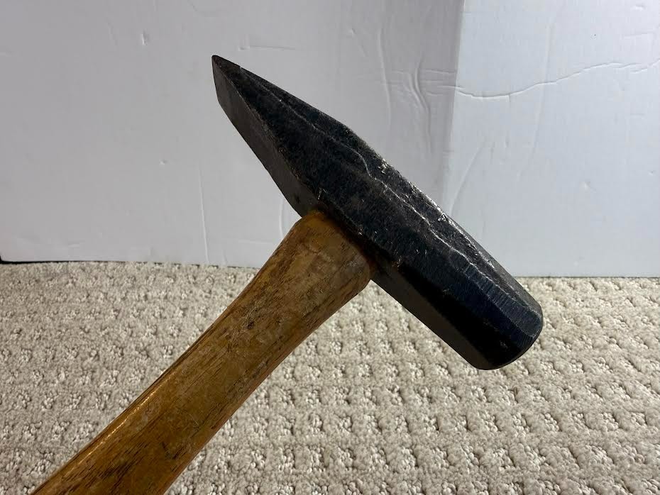Vintage TRUE TEMPER Cross Peen Hammer 1 lb 3 oz. 12″ length