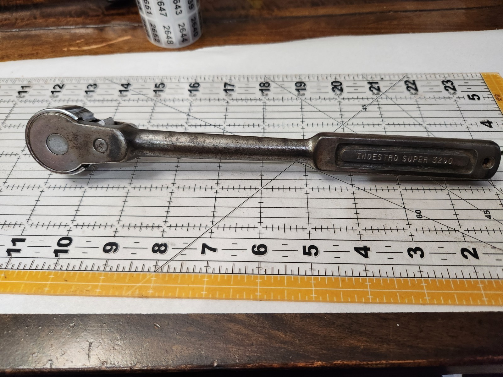 Vintage Indestro Super 10″ Ratchet 1/2″ Drive Socket Wrench USA 3250