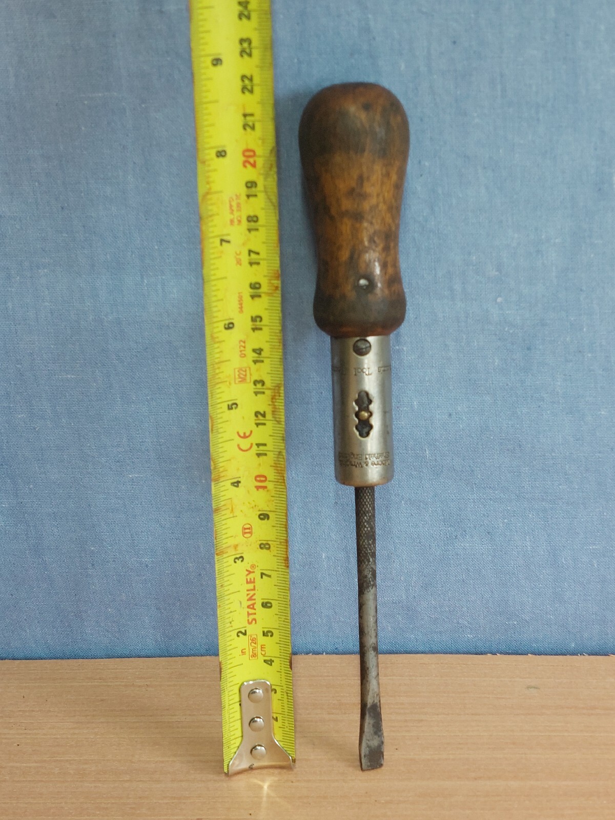 Moore And Wright Reversible Ratchet Screwdriver, S/Steel Collar. 22cm