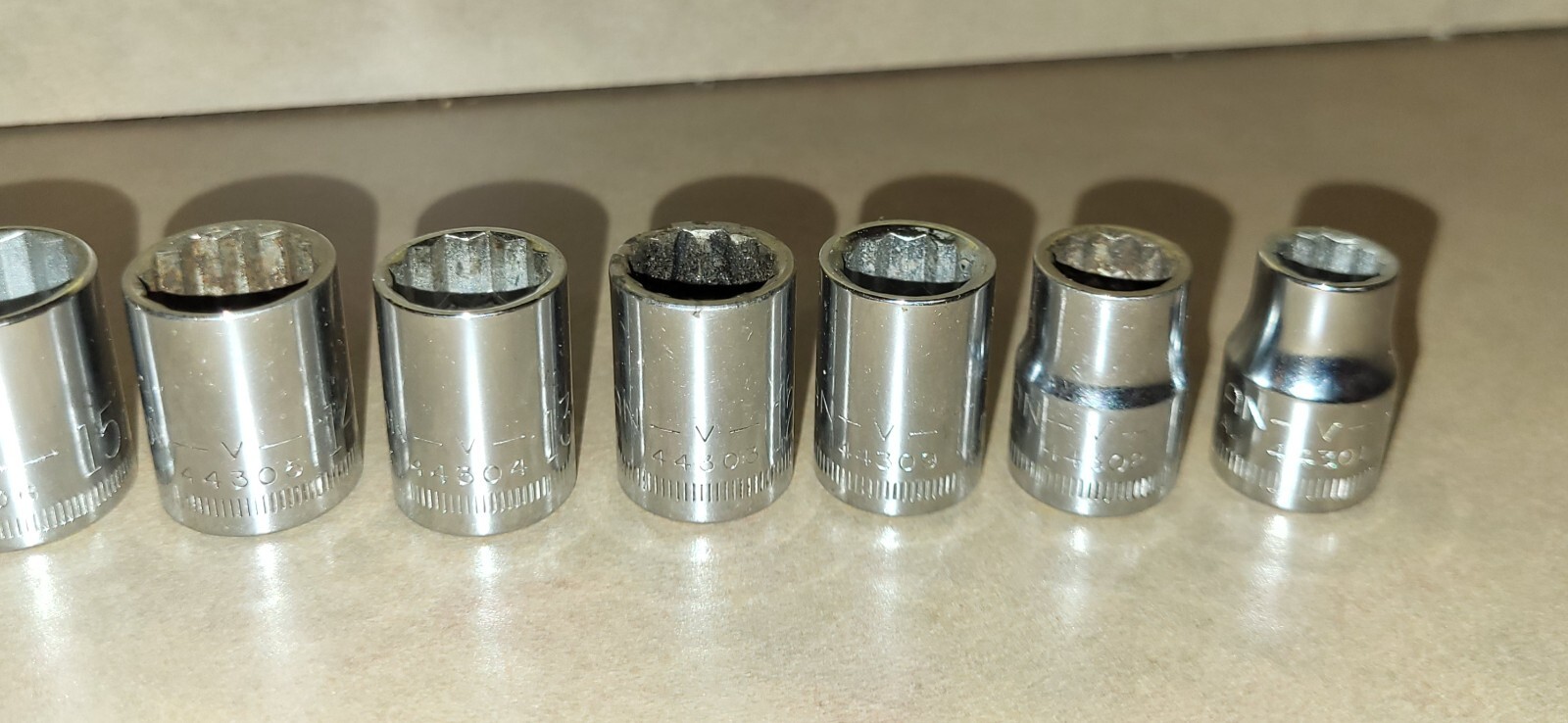 CRAFTSMAN -V- Series METRIC 3/8″ Dr Socket Set (11) Pcs 12pt Bottom Hash – USA