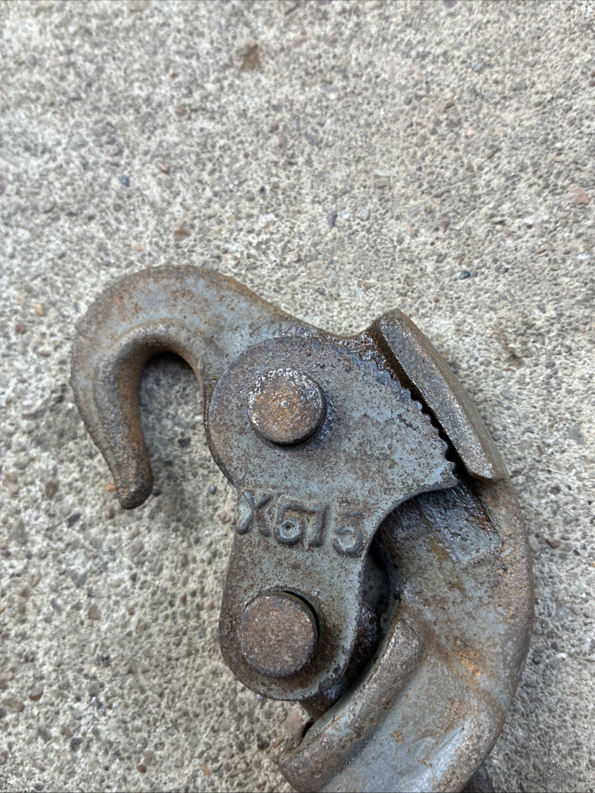 Vintage Barbed Wire Fence Stretcher Clamp X514–T7 double Pulley Cast-Iron