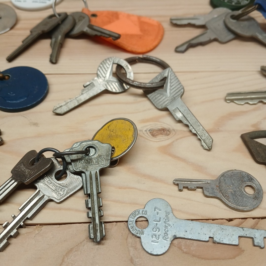 Vintage Huge Lot of Car Keys Hotel Room Keys Keychains and More Mixed Lot HTF