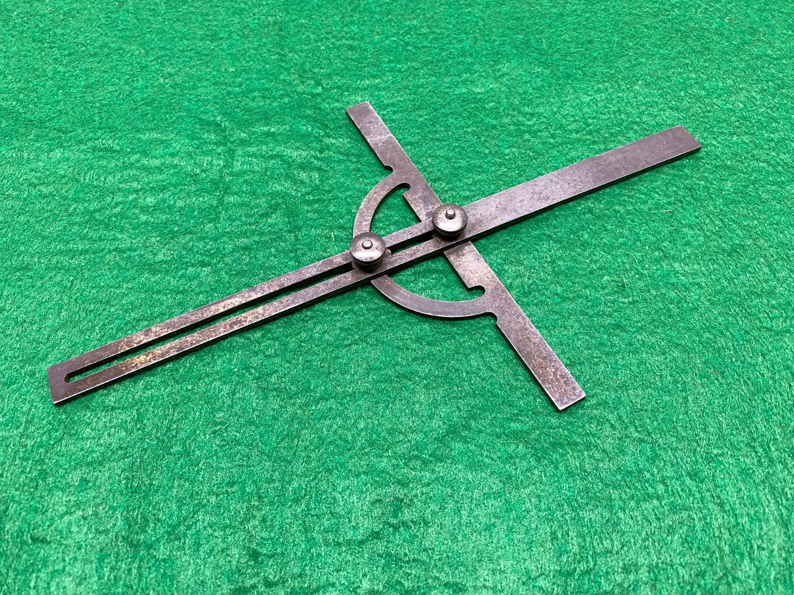 Brown & Sharpe Mfg. Co. Providence, R.I. 10” Bevel Protractor Machinist Tool.