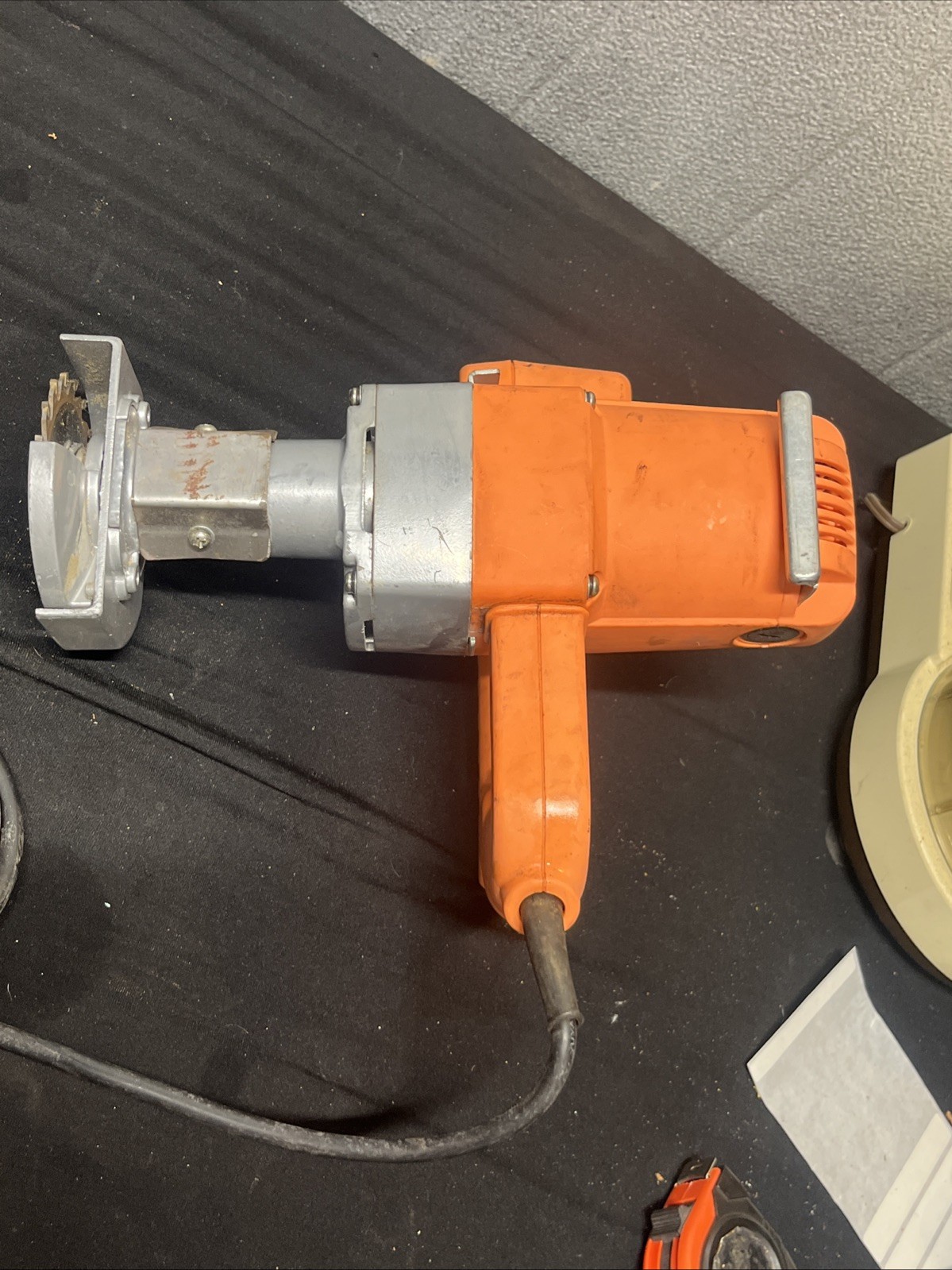 Chicago Electric 3-3/8 inch toe kick saw