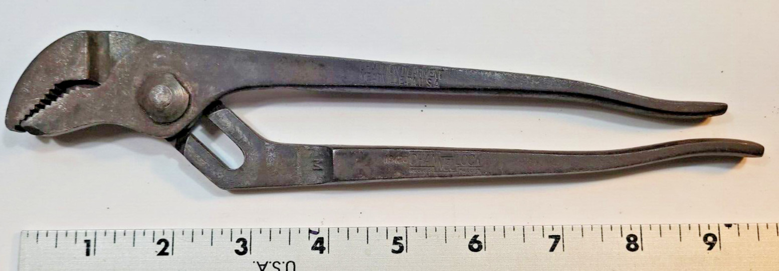420 Channel Lock Straight Jaw Tongue and Groove Pliers 9.5 in Meadville PA