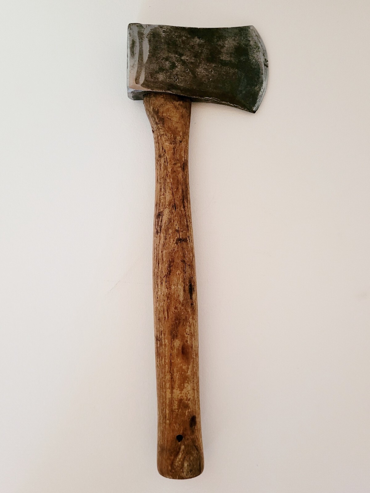 VINTAGE GLOBEMASTER 1304 HATCHET-MADE IN ITALY-13 1/2″ LONG-HEAD IS 4 3/8″ LONG