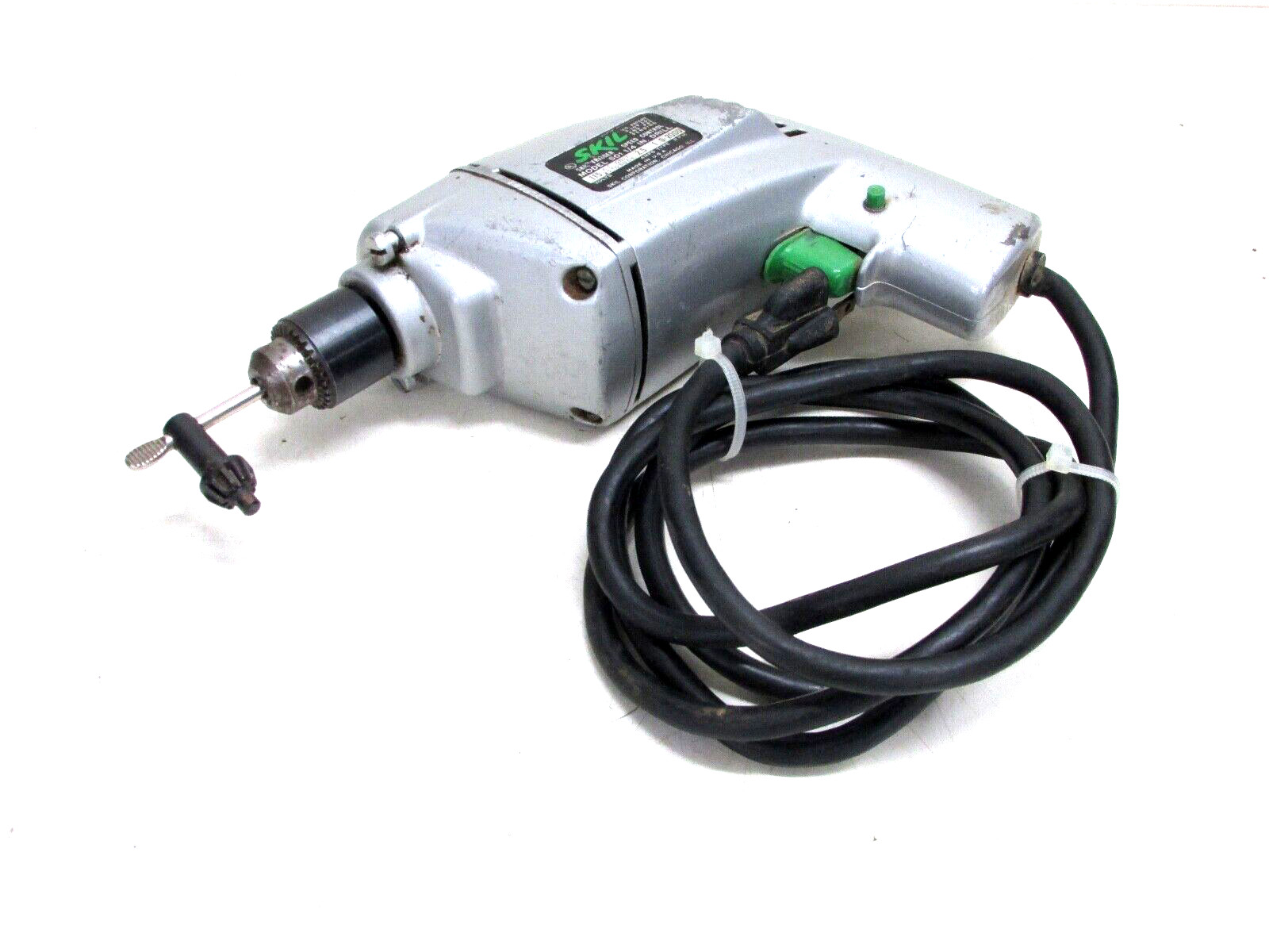 VINTAGE SKIL 1/4 in. DRILL MODEL 501 TRIGGER SPEED CONTROL, 2.5 amps, 0-2000 RPM