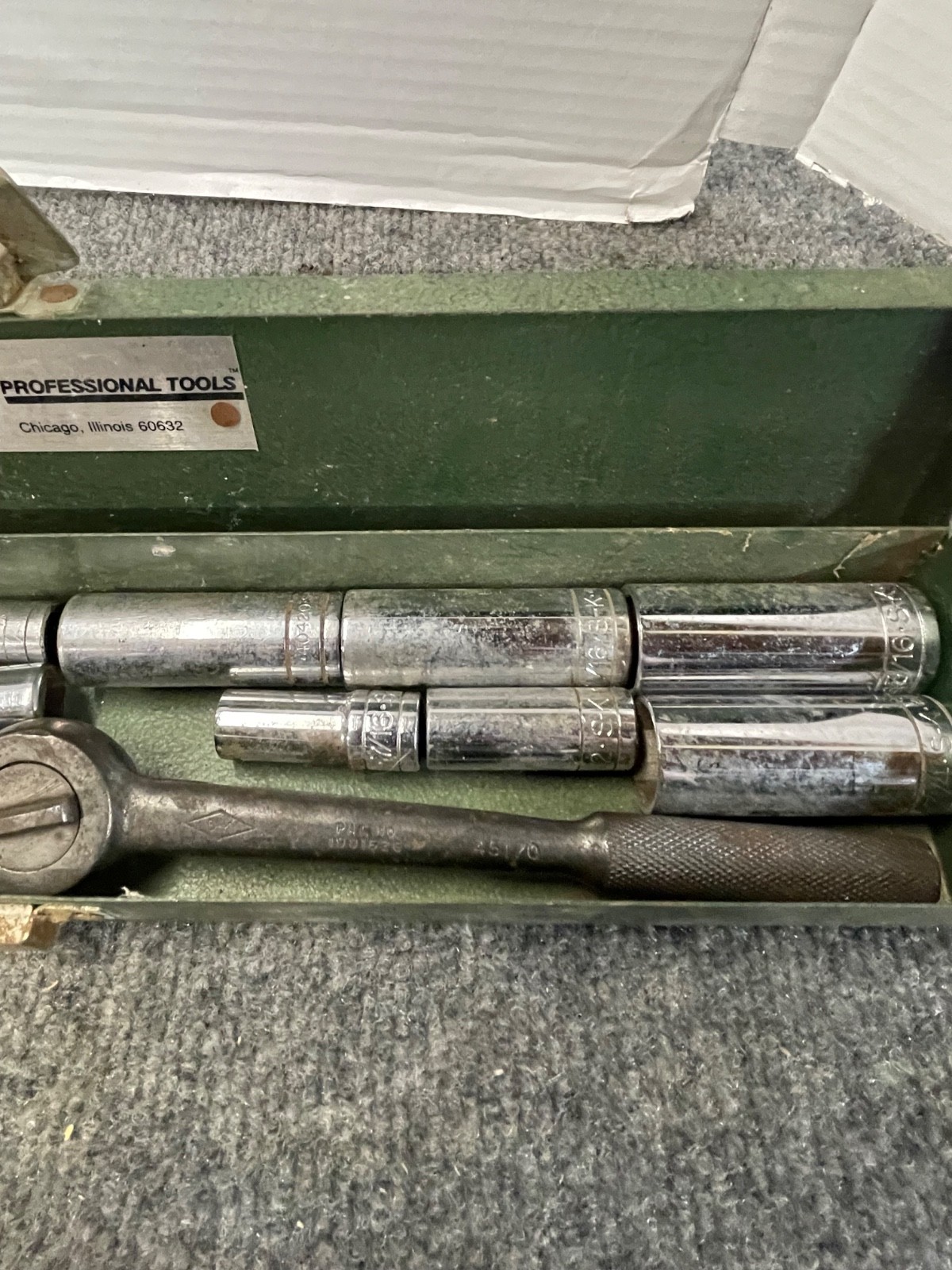 vintage S-K 3/8 drive mix s-k sockets/ratchet/metal case