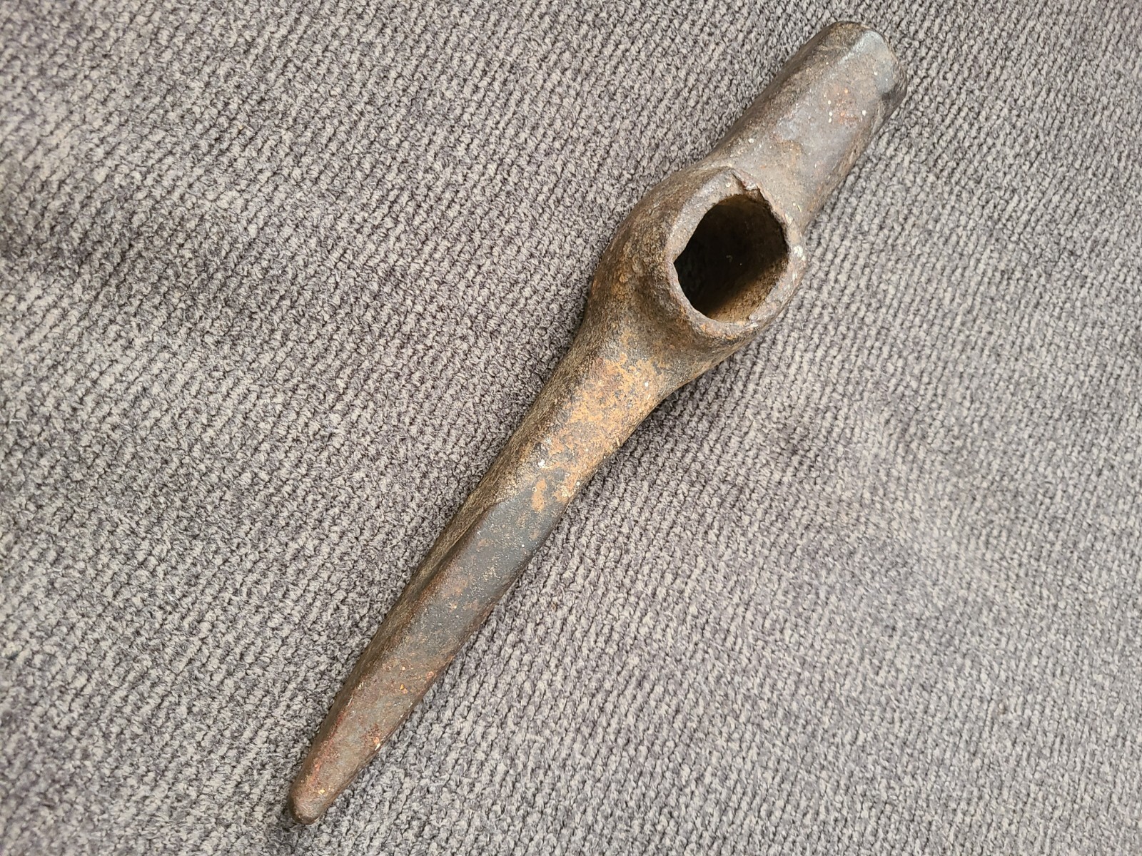 Vintage Rock Pick Geologist Hammer Head. 2 Pounds 8 Ounces. 10″ Long. Q17
