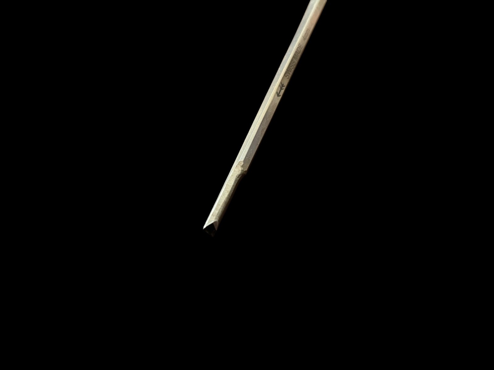 Pfeil Swiss Made Chisel, 4mm Wide – Modified