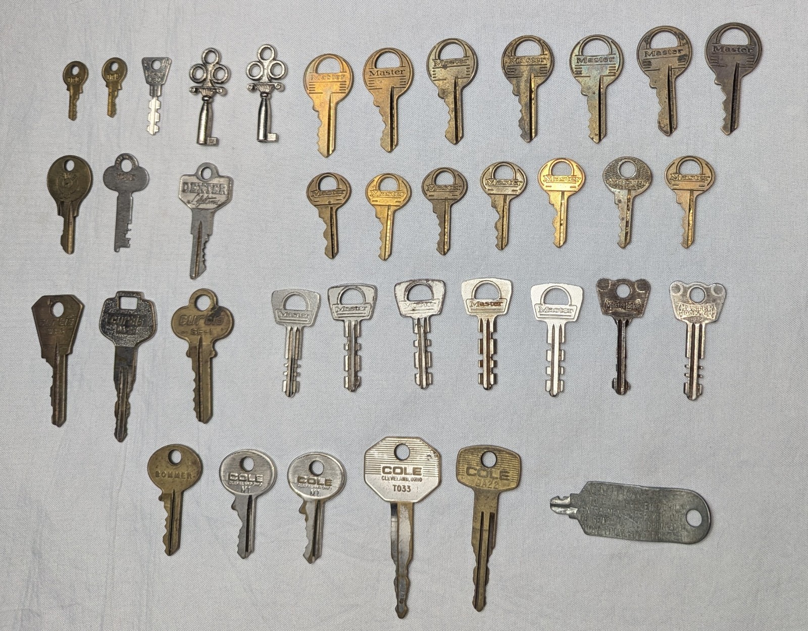 Lot Of 38 Assorted / Vintage Keys – Master, Curtis, Cole, Bommer, Eagle & More