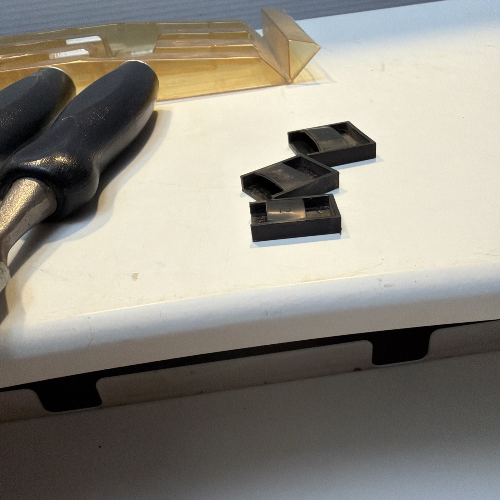 3 Vintage Craftsman Wood Chisels 36852-1/2″, 3/4″, 1″-Original Plastic Case
