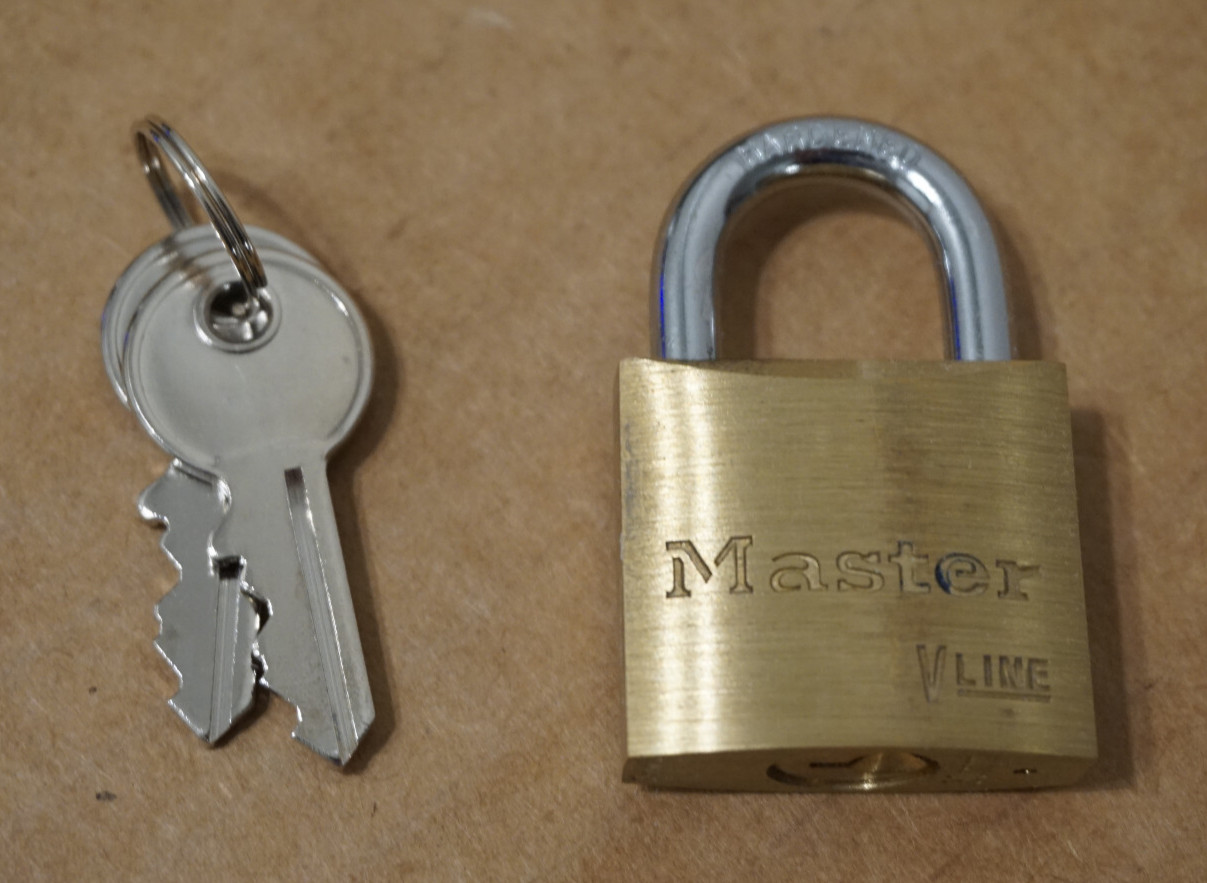Master Lock V-Line Keyed Padlock – 4YH22 / 4130KAWWG