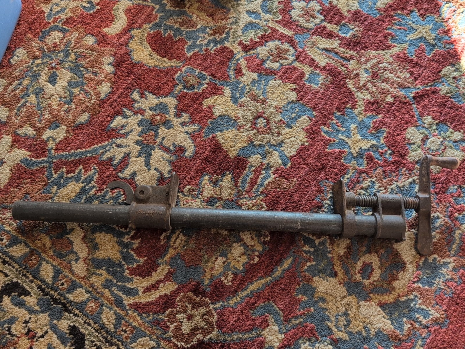 Antique Cast Iron J.L Taylor Pipe Clamp P-A 21″