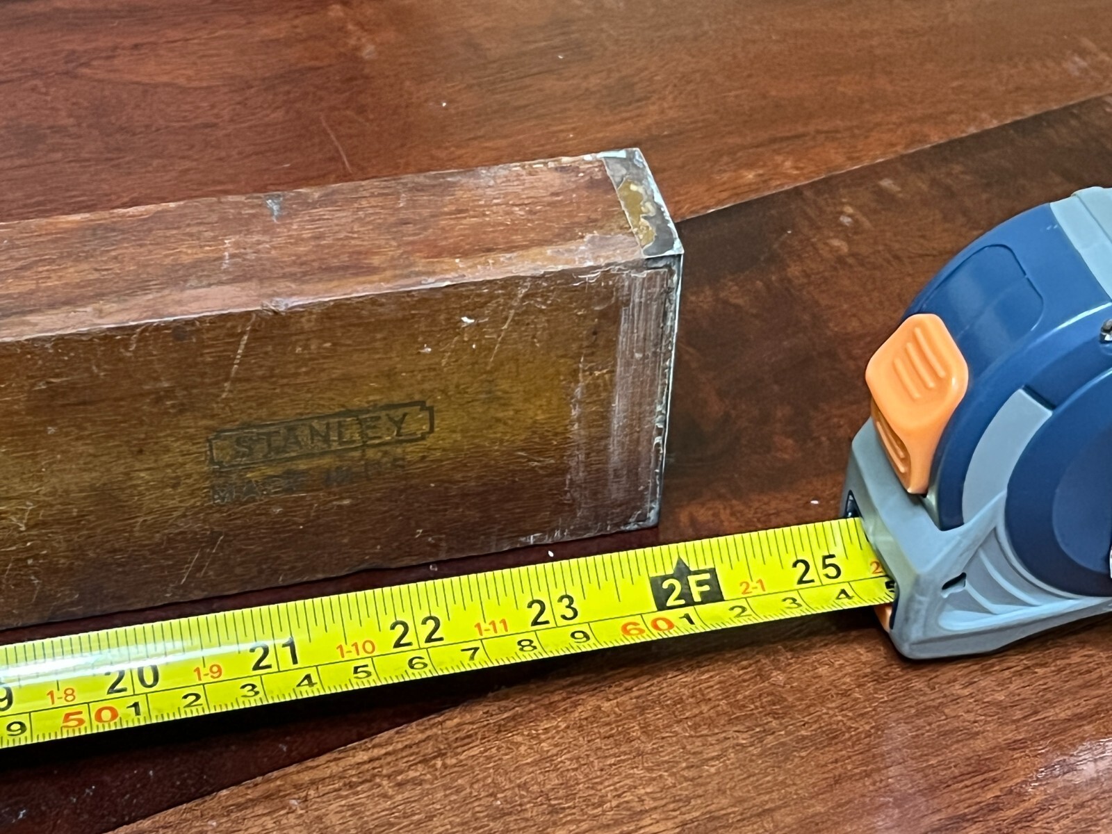 24 INCH CHERRY STANLEY WOODEN / BRASS LEVEL 30 ADJUSTABLE CARPENTERY WOODWORKING