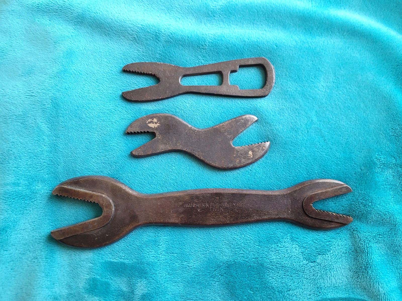 Vintage Alligator Wrench Lot Includes Vaughan & Bushnell Twin