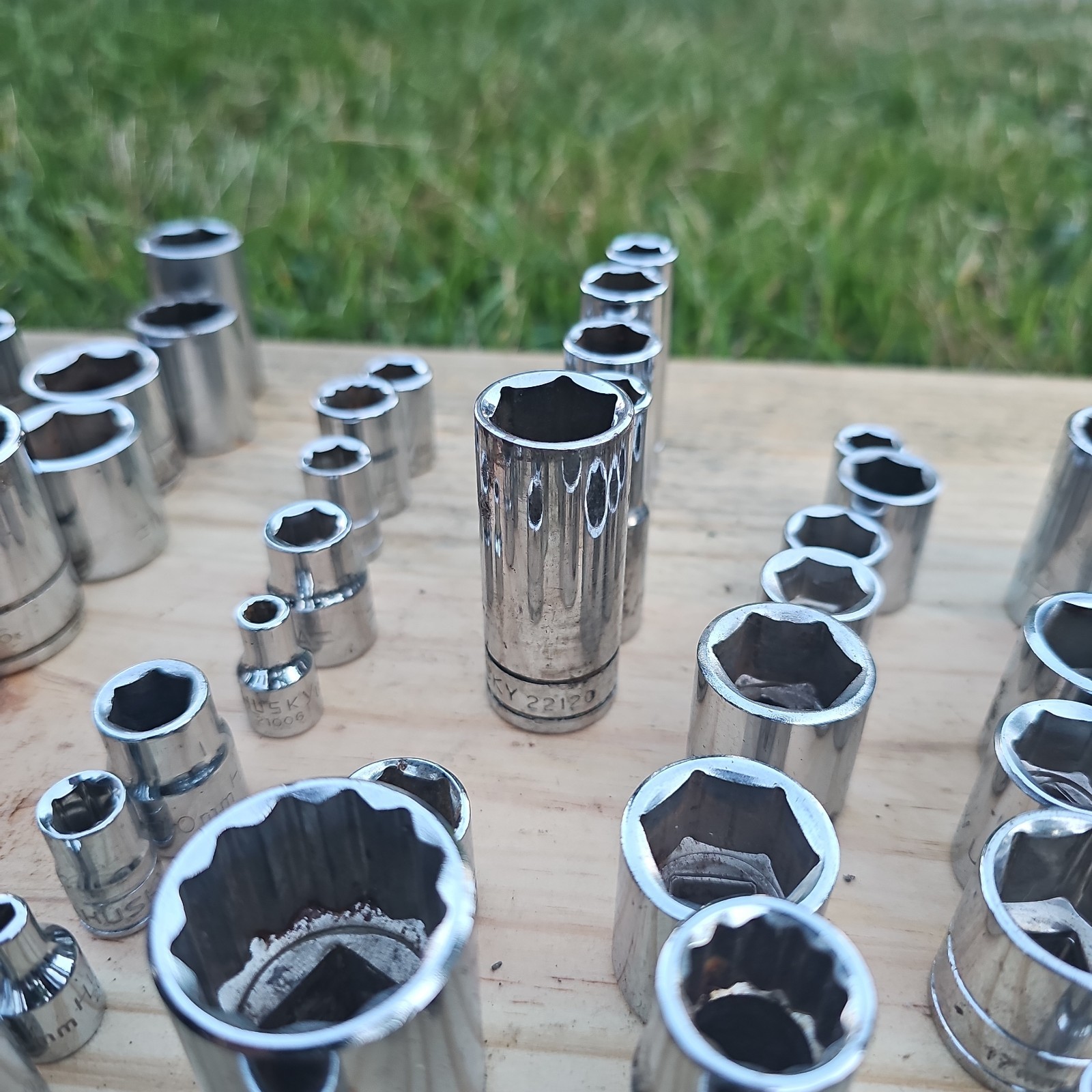 Husky Tool USA Socket Lot of 92 1/2″ 3/8″ 1/4″ Dr SAE /Metric Shallow /Deep